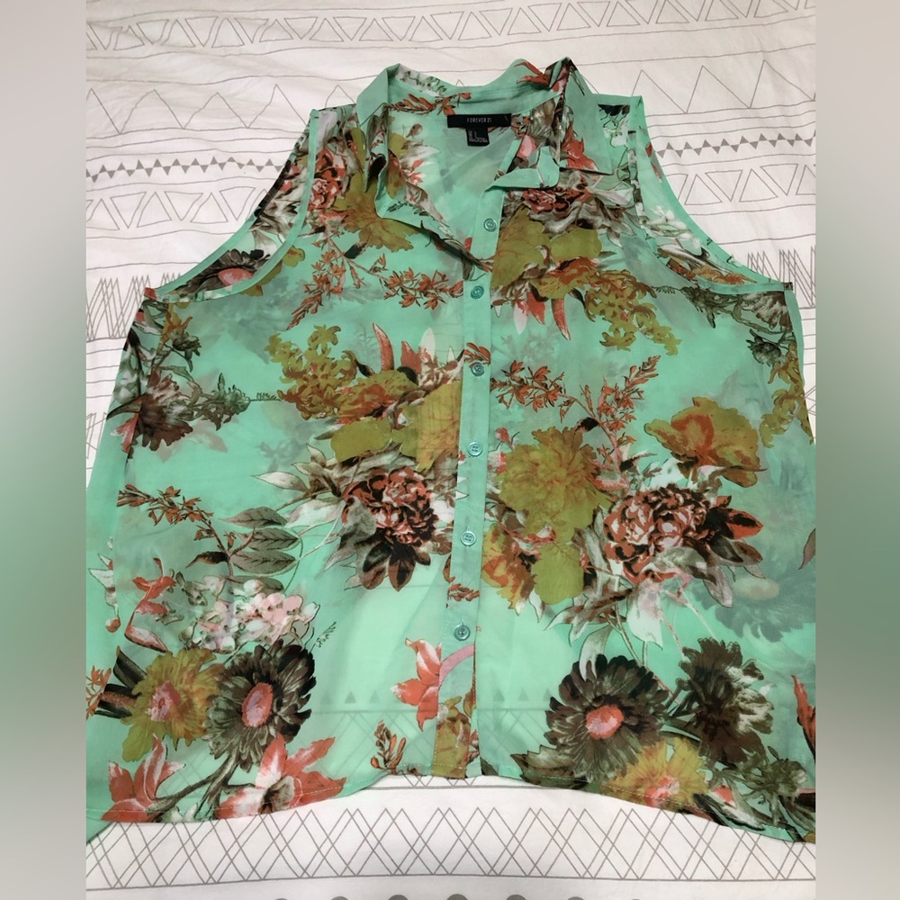 Forever 21 Sleeveless Blouse